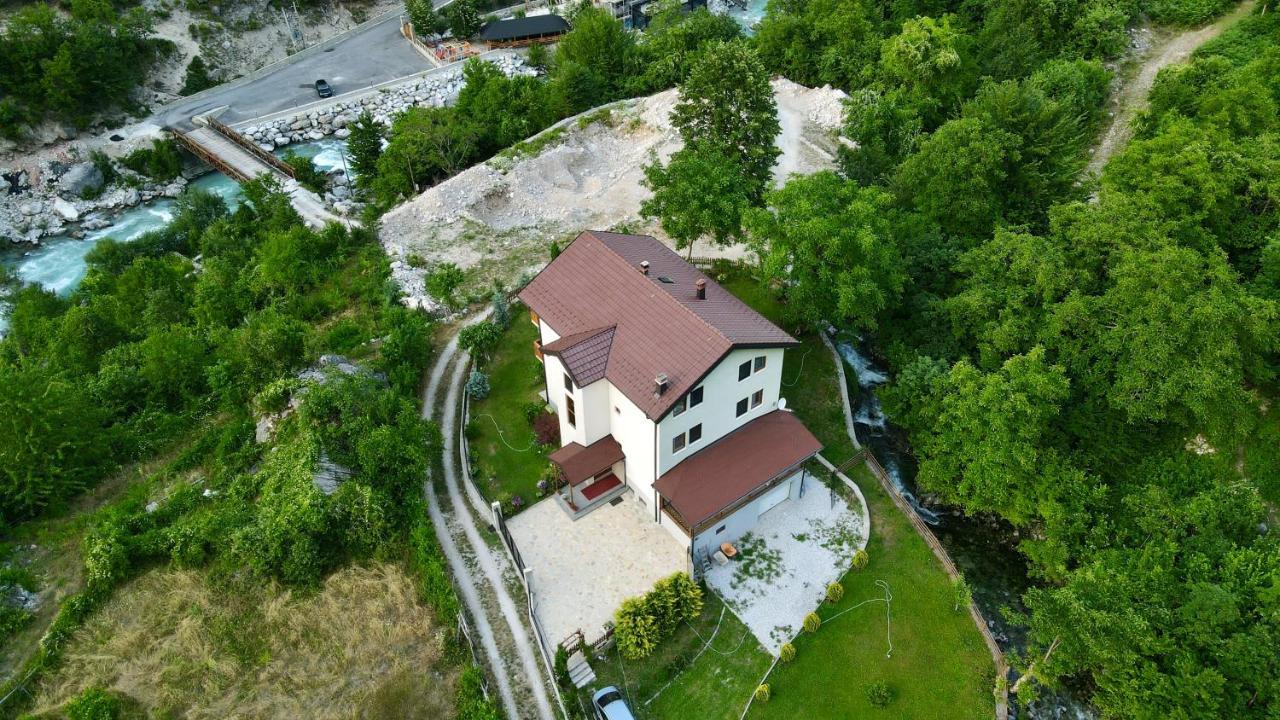 Vila Alexander B&B 발보너 외부 사진