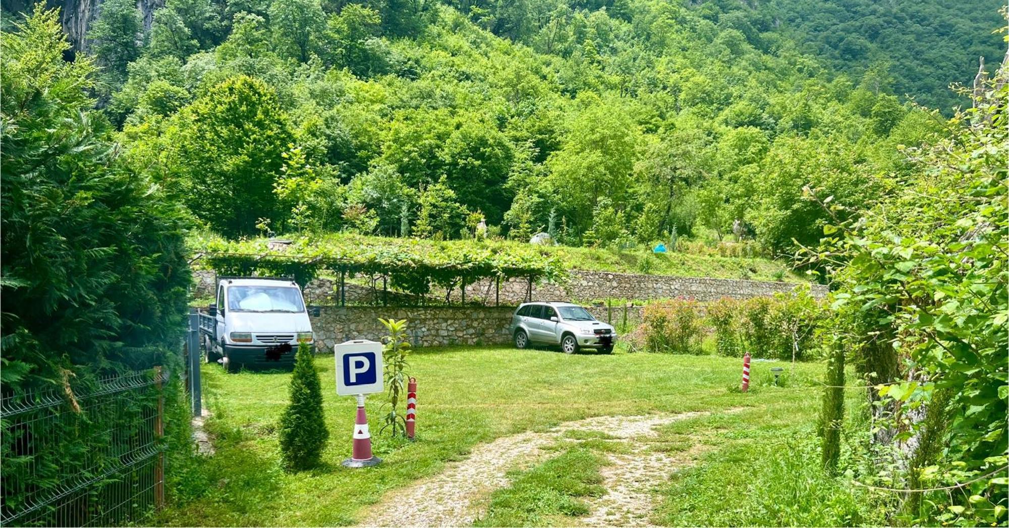 Vila Alexander B&B 발보너 외부 사진